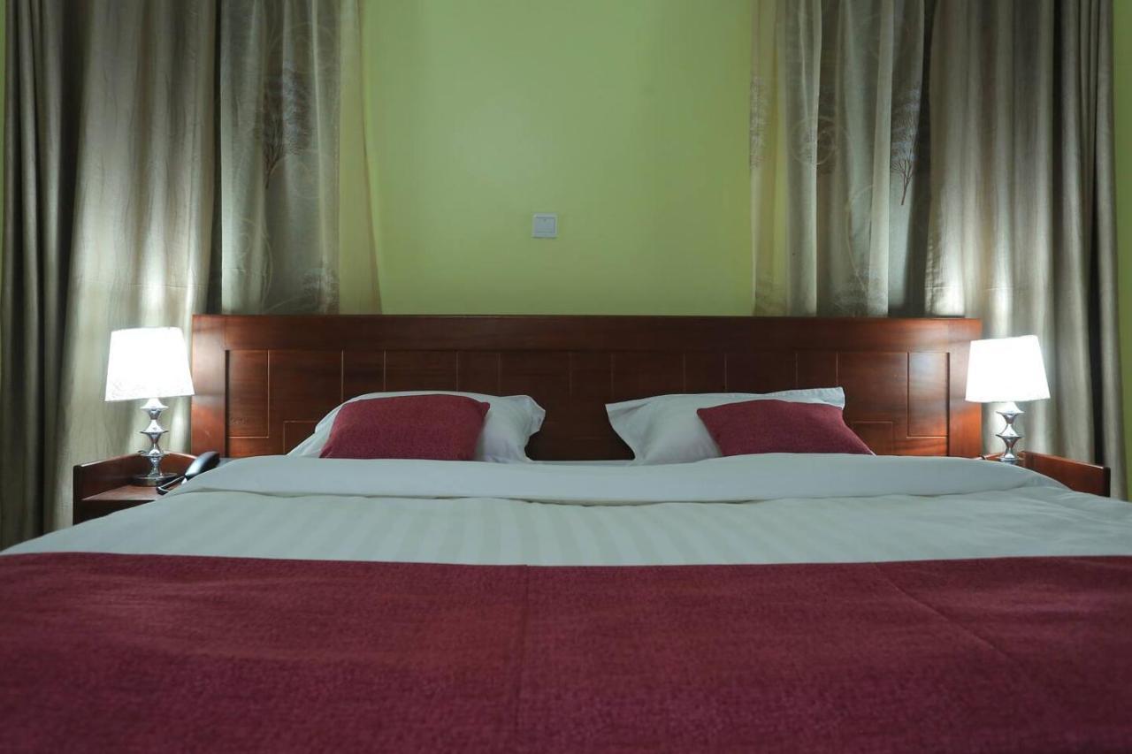 Precious Villas Lubowa Extérieur photo
