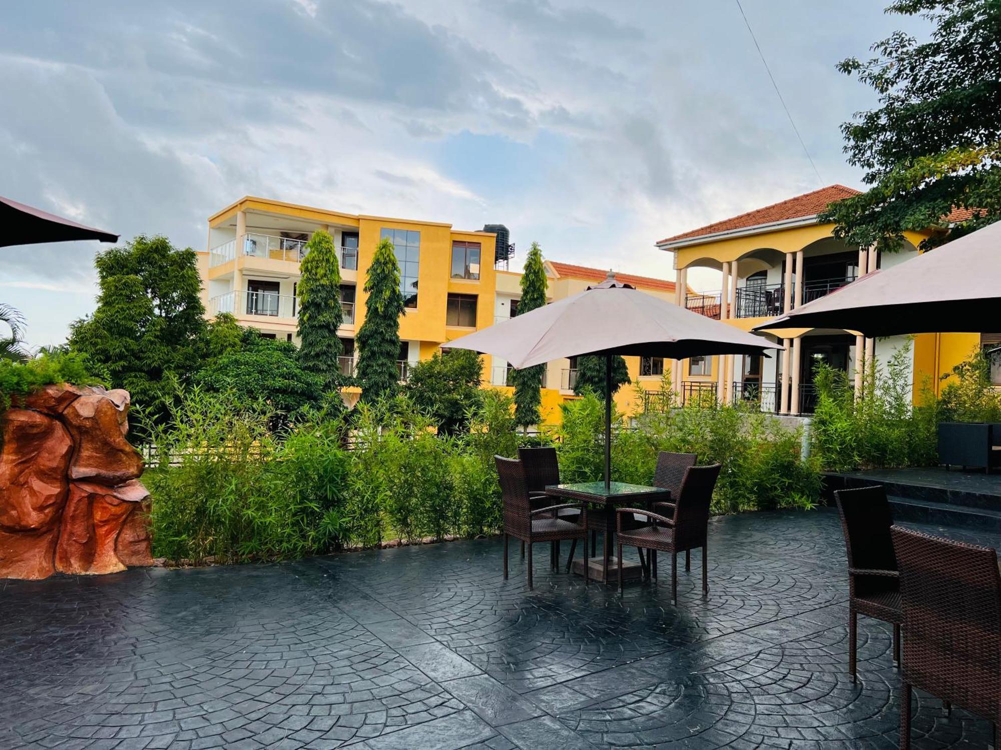 Precious Villas Lubowa Extérieur photo